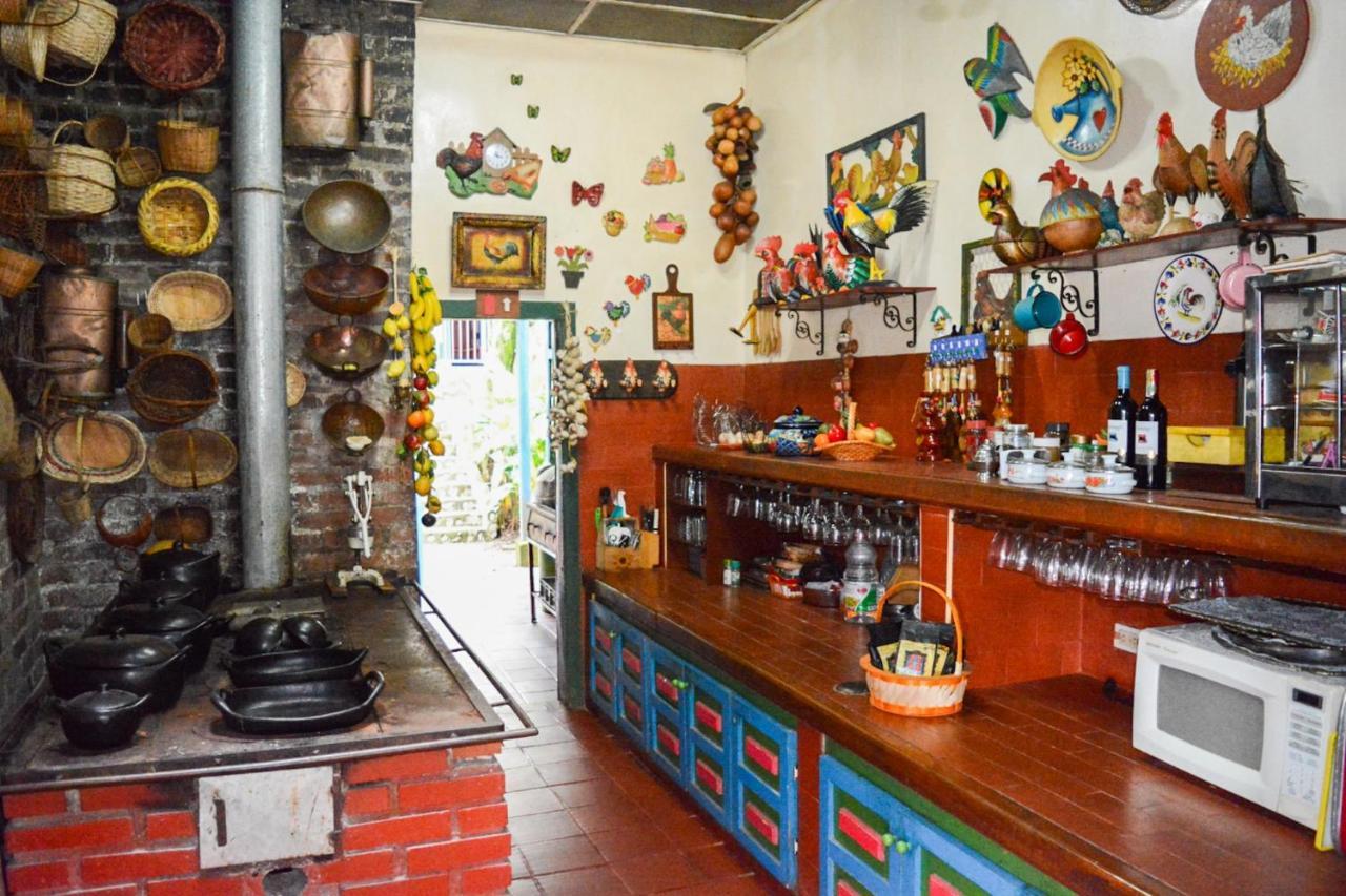 Finca La Colina Bed & Breakfast Calarca Exterior photo