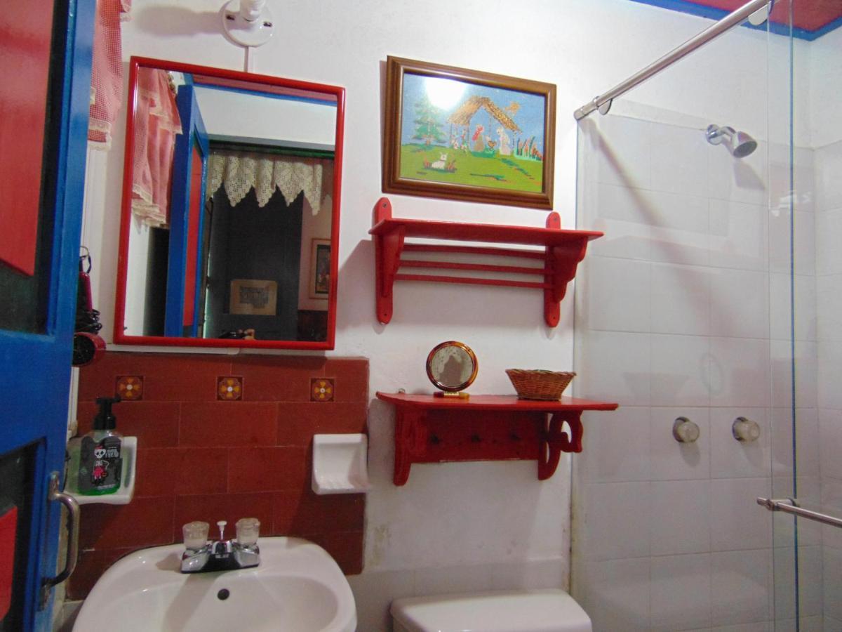 Finca La Colina Bed & Breakfast Calarca Exterior photo