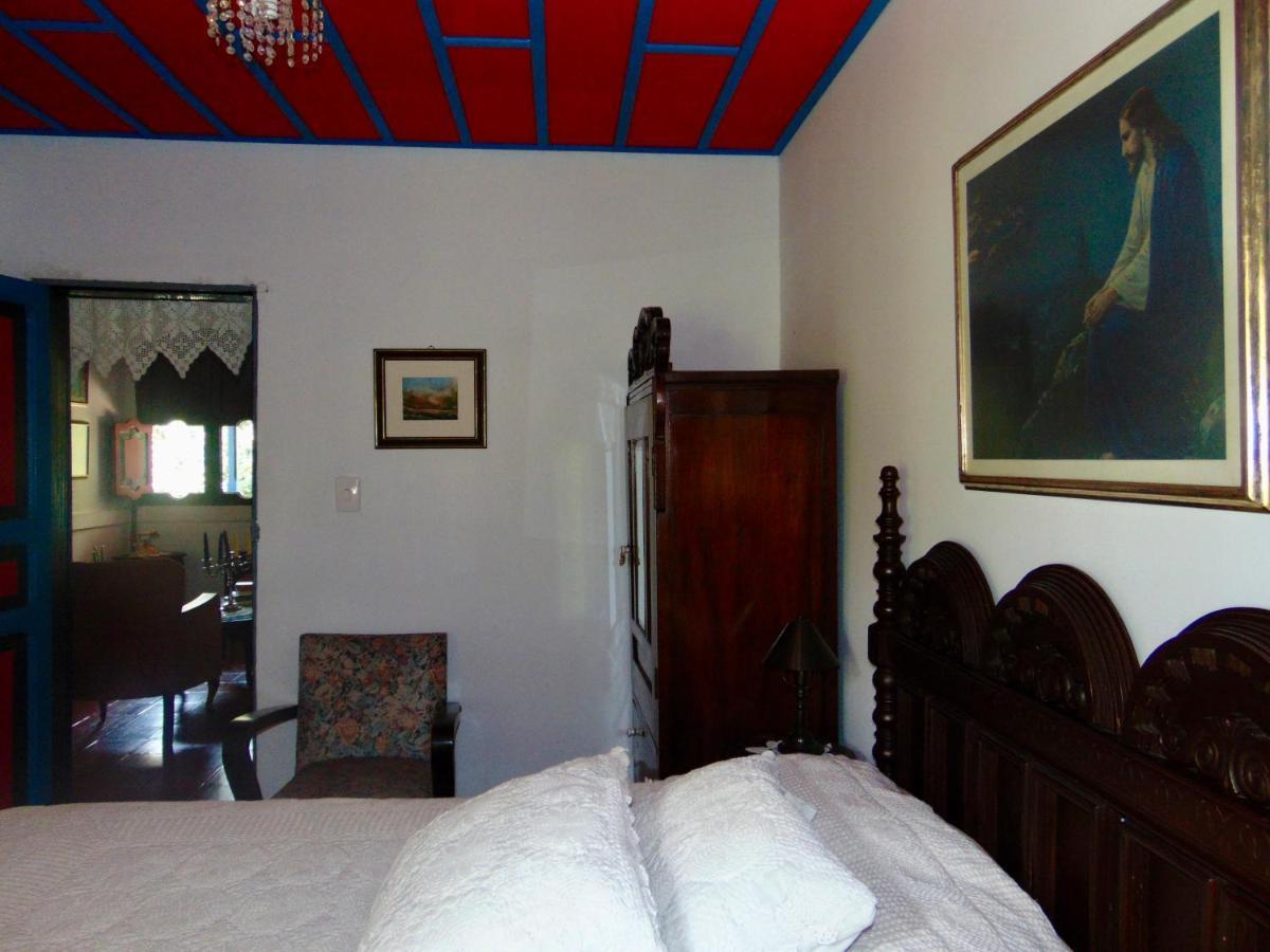 Finca La Colina Bed & Breakfast Calarca Exterior photo